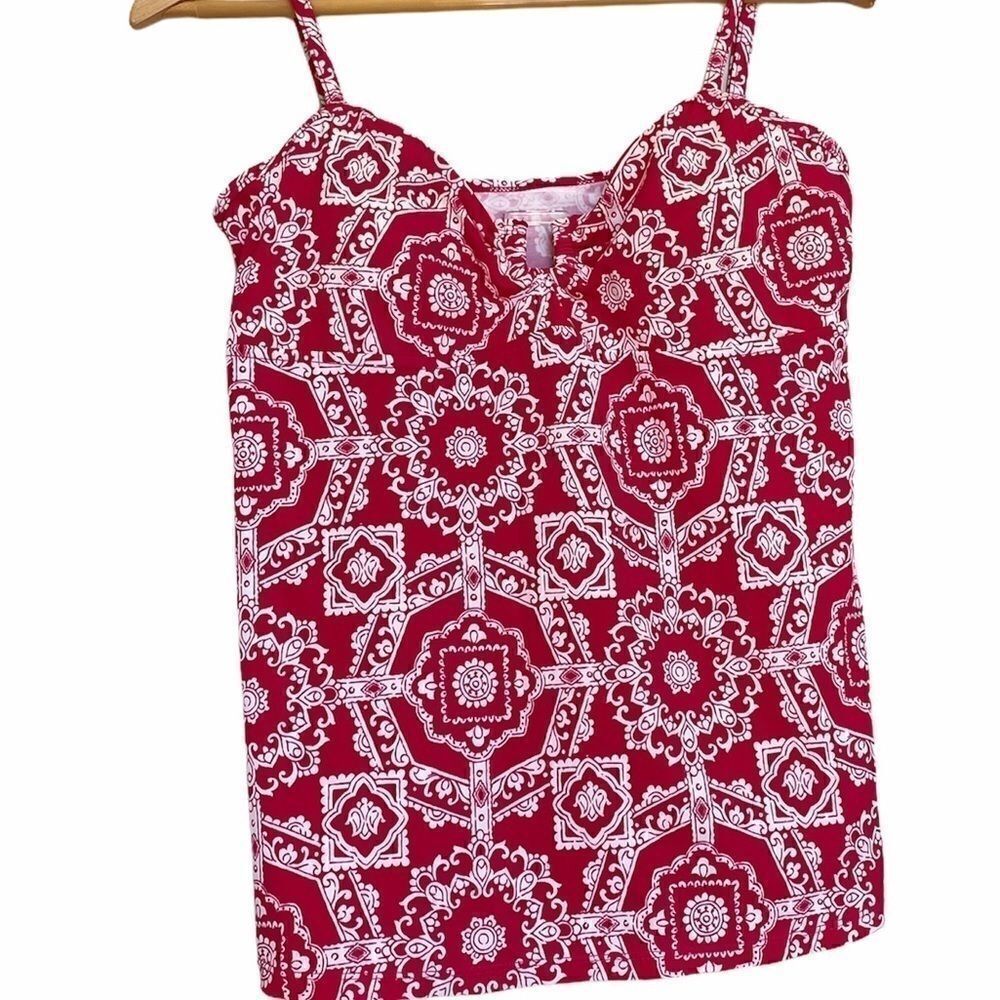 Liz Lange Maternity Tankini Top Medium